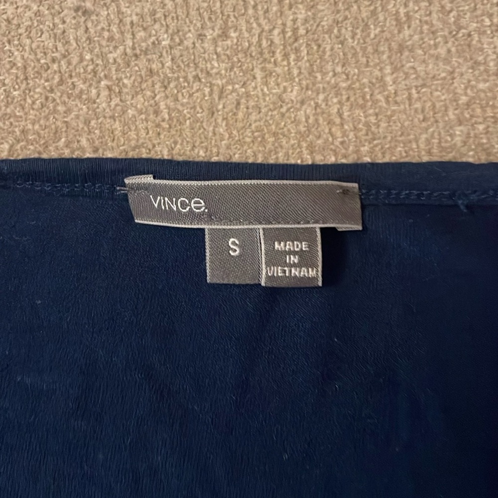Vince - Basic Navy Tee